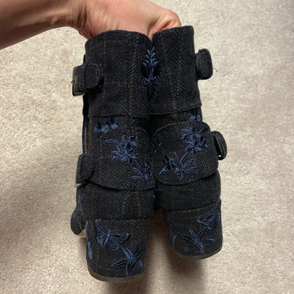 Laurence Dacade Embroidered Floral Booties - Picture 4 of 6